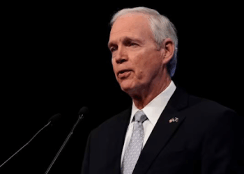 Ron Johnson Won’t Sue Feds Over Secret Phone-Record Seizure — For Now