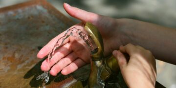 GOP Warn of Water Contamination From Abortion Pills, Pushes ‘Catch Kit’ Mandate