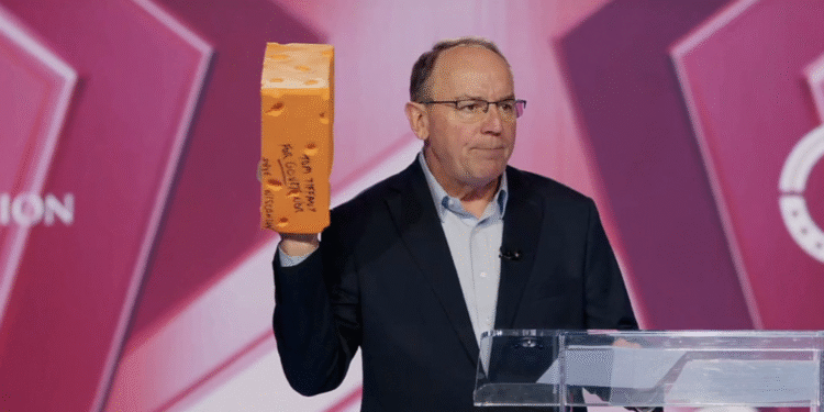 Wisconsin Lawmaker Rolls Out ‘OMAR’ Act to Ban Campaign Payments to Spouses