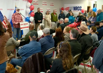 Van Orden and NRCC Open Grassroots Command Center in La Crosse County