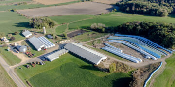 Wisconsin Dairy Farmer Battles State Over Raw Milk License Suspension